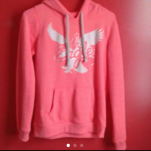 american eagle pink sweatshirt